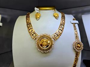 سرویس کویین (آماتیس)